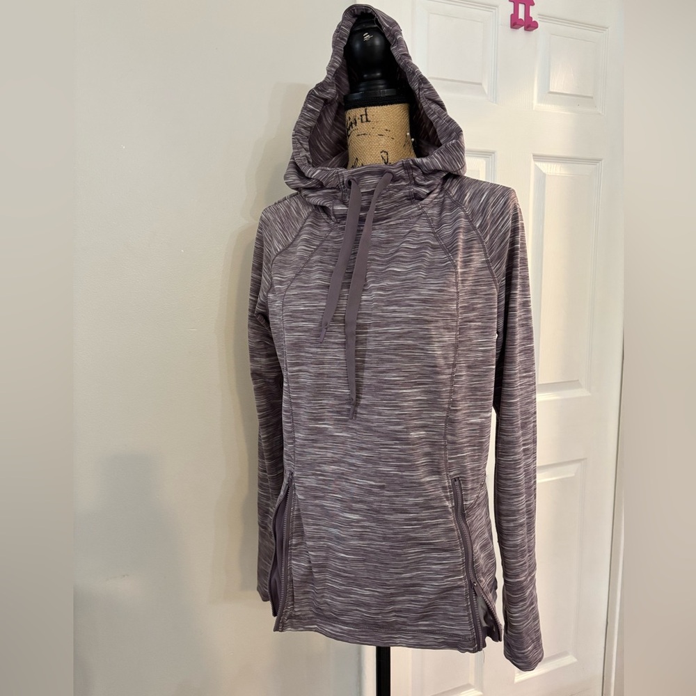 Lavender cow neck hoodie women's size small with thumb holes 90‎ Degrees